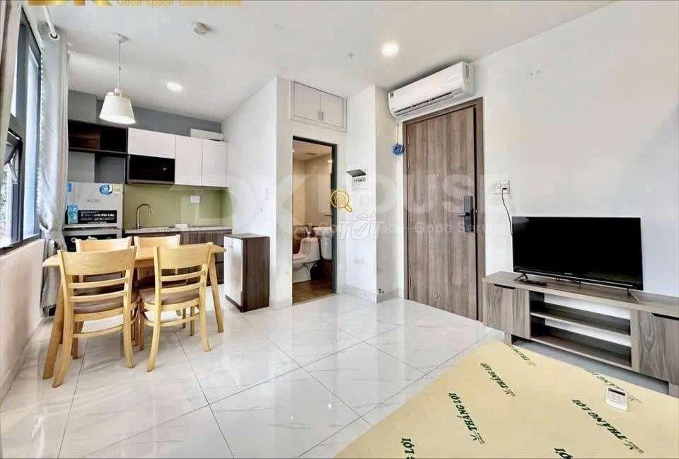 🏙️ Studio Mặt Tiền Đường • Cửa Sổ Trời Lớn • Full Nội Thất • Thang Máy
