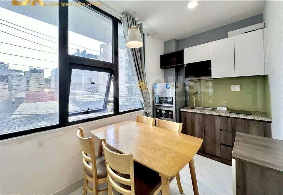 🏙️ Studio Mặt Tiền Đường • Cửa Sổ Trời Lớn • Full Nội Thất • Thang Máy