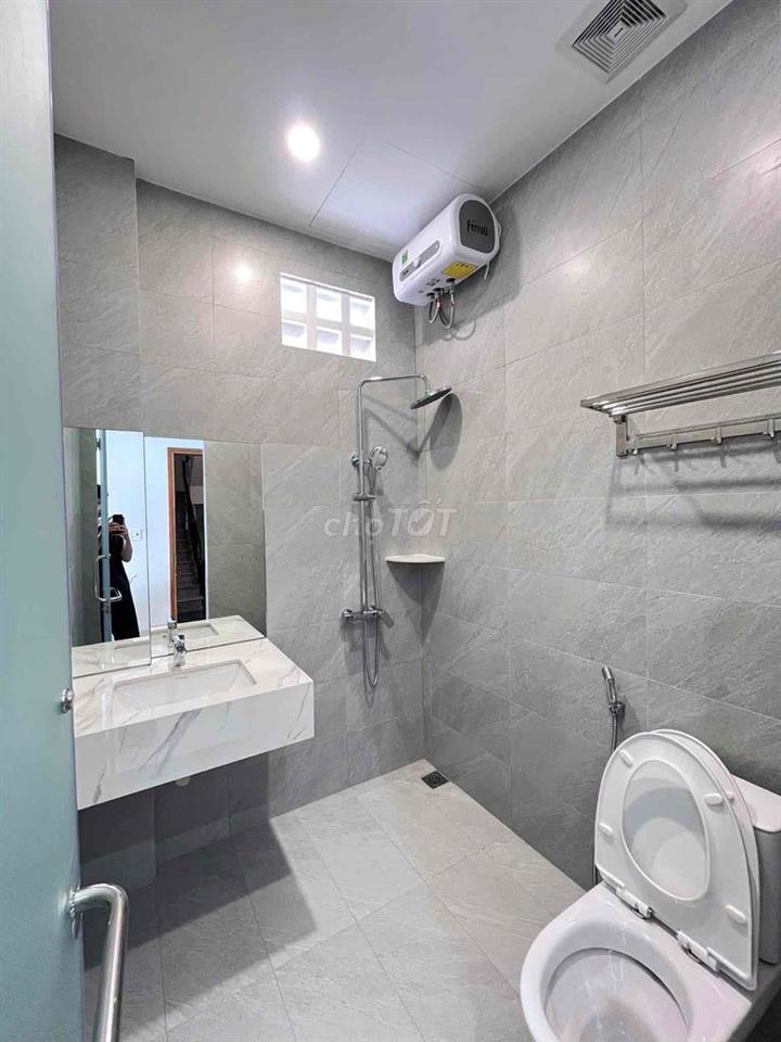 Studio Ban Công Mới Sát Bên Học Viện Cán Bộ