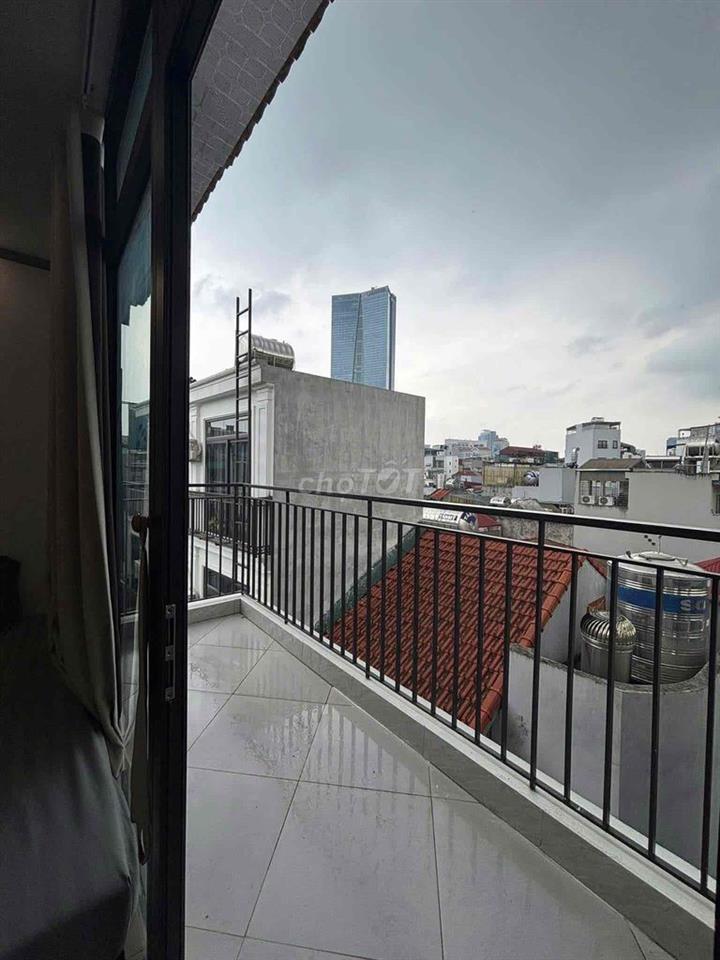 Studio Ban Công Mini Tiện Đi UTH - HVCB - VLU