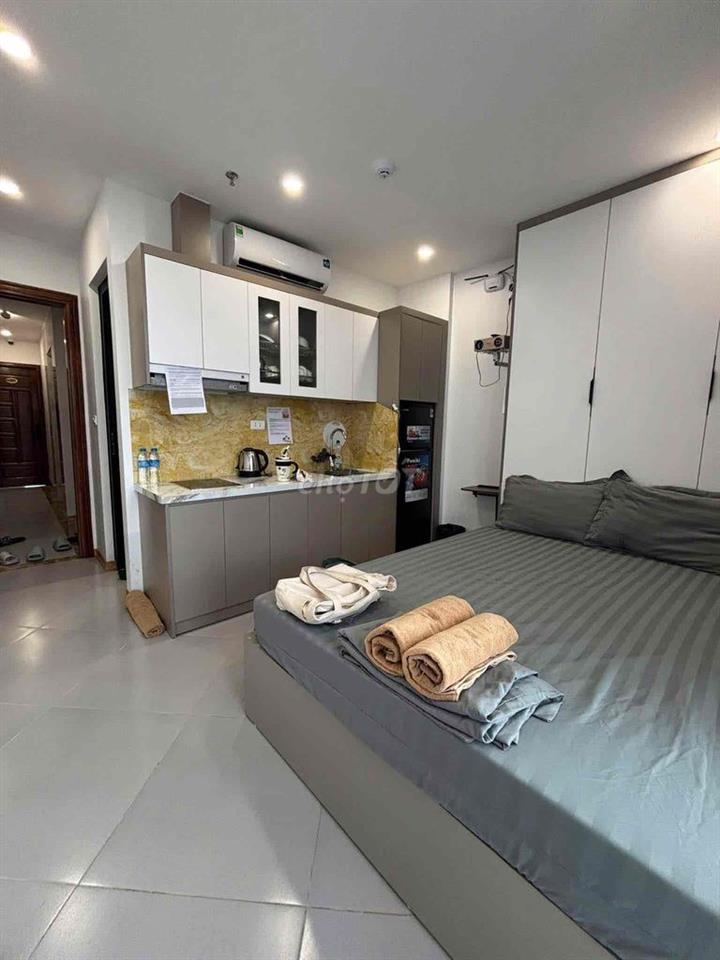 Studio Ban Công Mini Tiện Đi UTH - HVCB - VLU