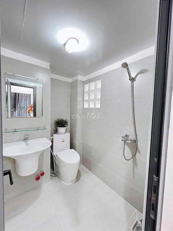 Căn Hộ Balcon Mini Tiện Đi VLU - FTU - UTH