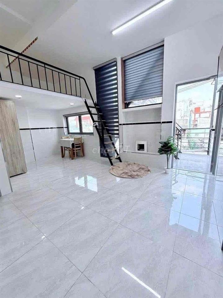 KHAI TRƯƠNG PHÒNG TRỌ DUPLEX BAN CÔNG-NGAY CHỢ BÀ CHIỂU-GẦN UEF,HIU