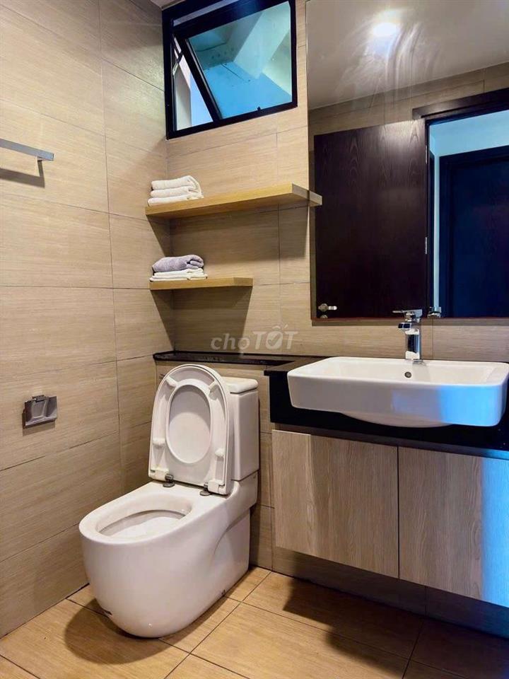 Cho thuê căn hộ 84m2 2PN DELASOL Quận 4
