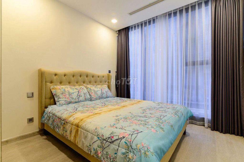 Cho thuê căn hộ 120m2 3PN The Gold View Bến Vân Đồn Q4
