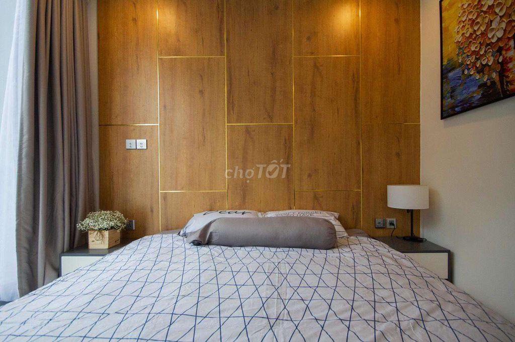 Căn hộ 90m2 2PN The Gold View Bến Vân Đồn