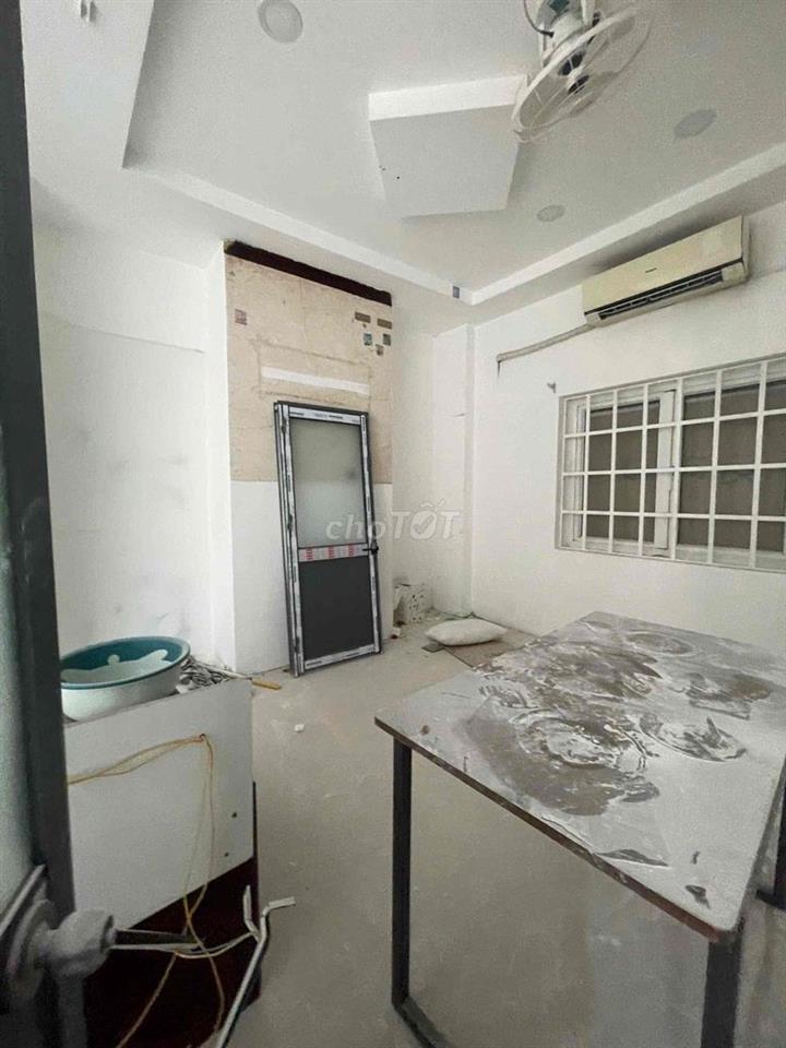 Nhà Nguyên Căn 2Pn ngay Bình Lợi
