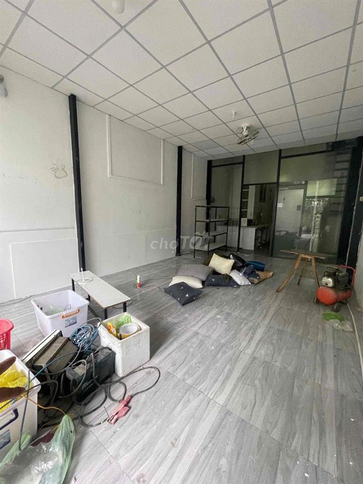 NHÀ 1 TRỆT 1 LẦU + Ở VÀ KD ĐỀU ĐƯỢC SÂN VƯỜN ĐẬU OTO