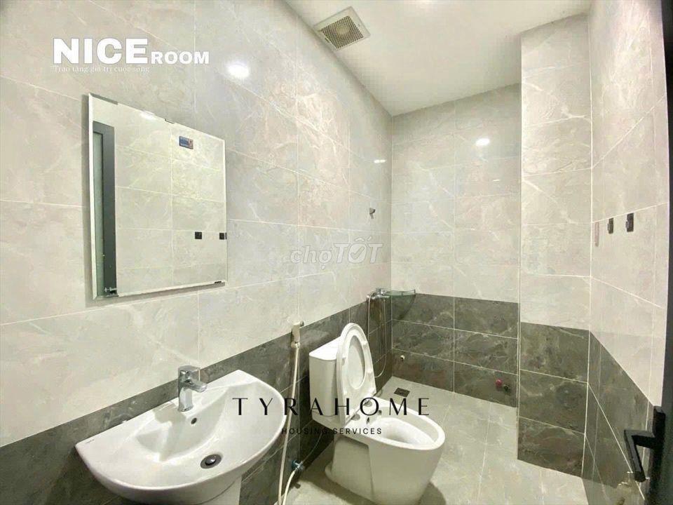 Ban công full nội thất ở XVNT tiện đi học HUTECH-UEF-GTVT-FTU Cơ sở II