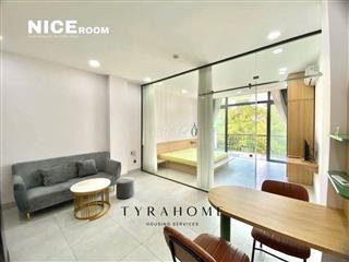 Ban công full nội thất ở XVNT tiện đi học HUTECH-UEF-GTVT-FTU Cơ sở II