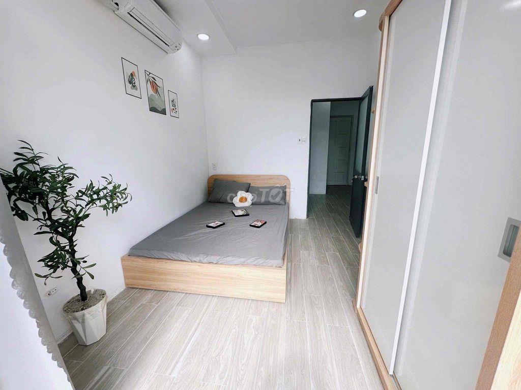 2PN BAN CÔNG FULL NỘI THẤT _SIÊU THOÁNG MÁT NGAY SÂN BAY
