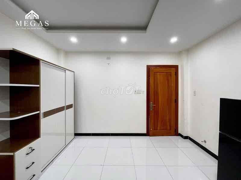 CĂN HỘ MỚI XÂY 30M2 _FULL NỘI THẤT THOÁNG MÁT NẰM NGAY ETOWN CỘNG HOÀ