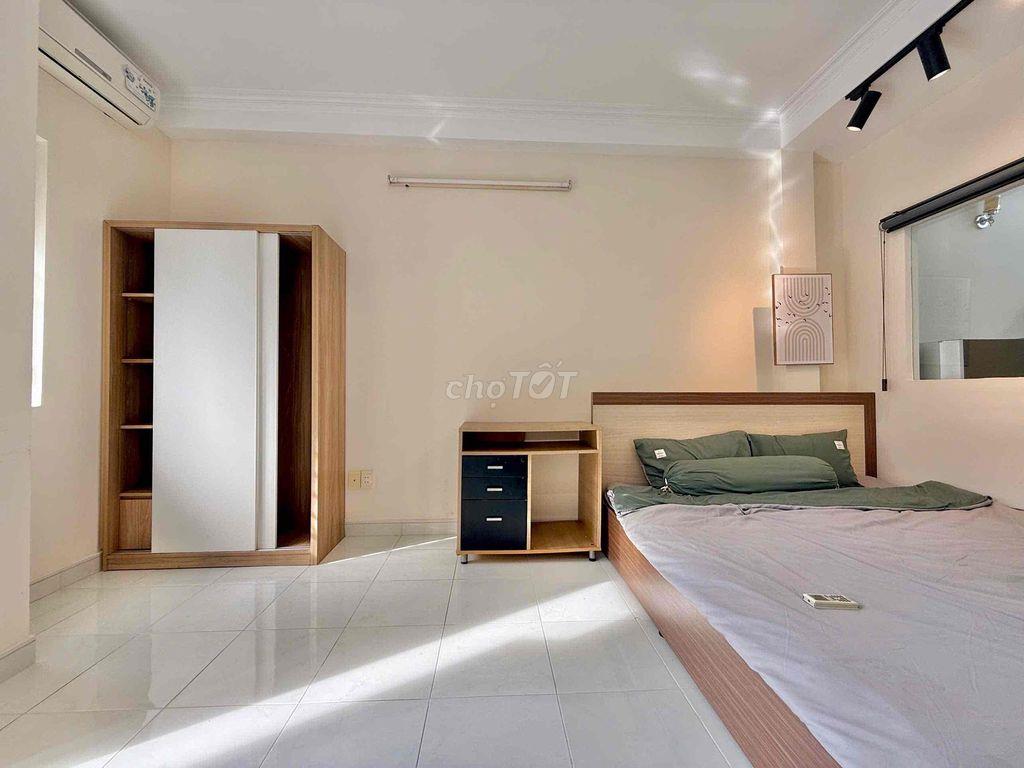 🐝 Căn Hộ Ban Công Tách Bếp-Full Nội Thất📍Gần Nguyễn Văn Trỗi