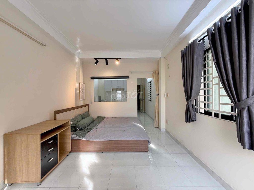 🐝 Căn Hộ Ban Công Tách Bếp-Full Nội Thất📍Gần Nguyễn Văn Trỗi