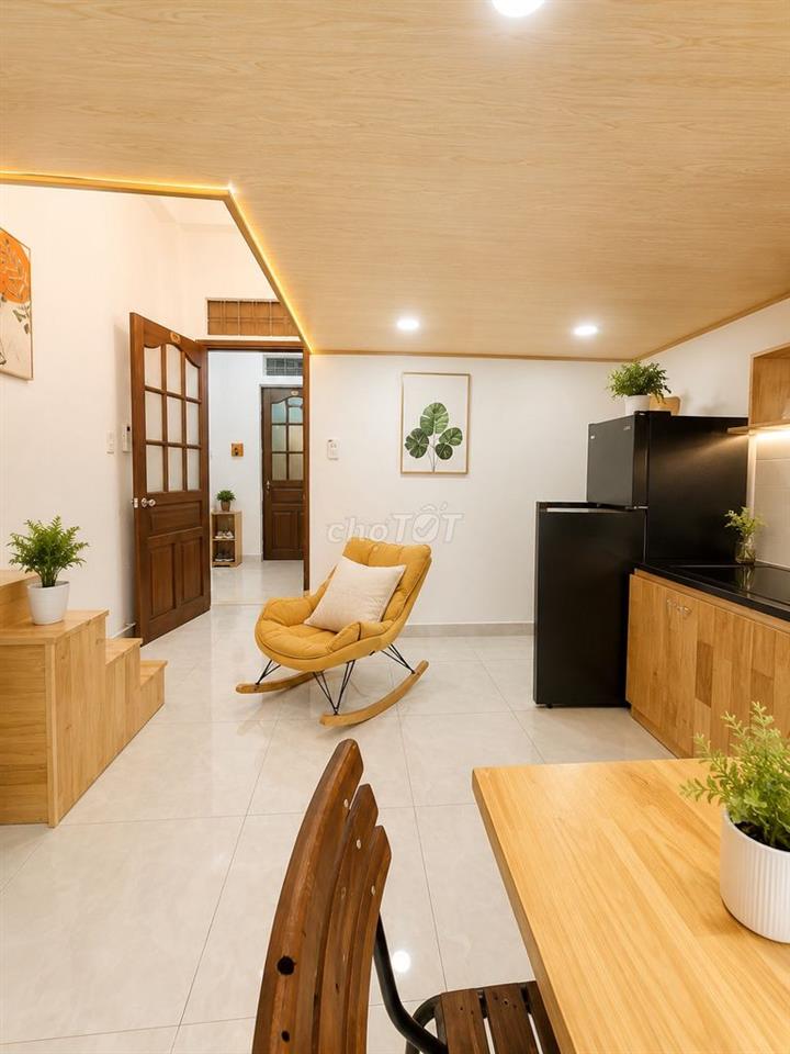 Cho Thuê Phòng Ban Công Có Gác Thoáng, Máy Giặt Riêng, Giờ giấc tự do