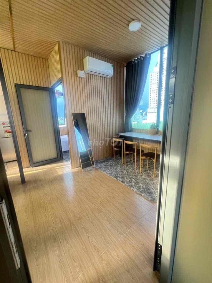 Chính Chủ Cho Thuê Penhouse Lầu 6 2pn 2wc Thang Máy Ful NT Lmark 81 Gi