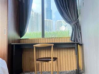 Chính Chủ Cho Thuê Penhouse Lầu 6 2pn 2wc Thang Máy Ful NT Lmark 81 Gi