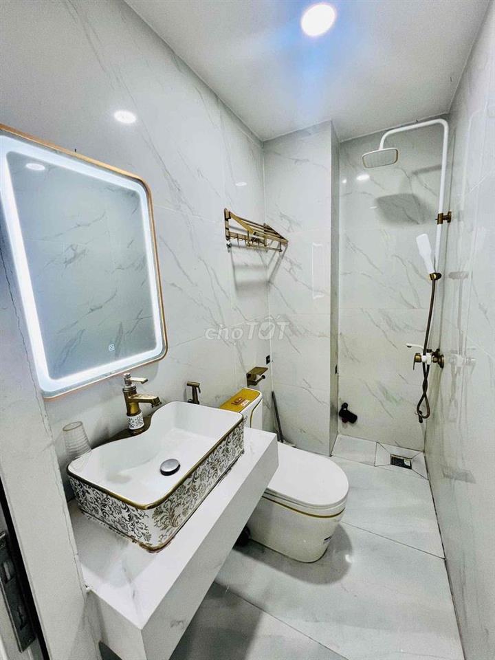 Nhà MT QL 50 và Nguyễn Văn Linh 4,8x18 Giá 5,9 Tỷ CN 20m LH Em