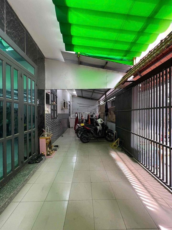 Chính Chủ Bán Nhà Hẻm Q.BT Gần Tên Lửa 124,2m Giá 5,4 Tỷ 12,5x9 8pn LH