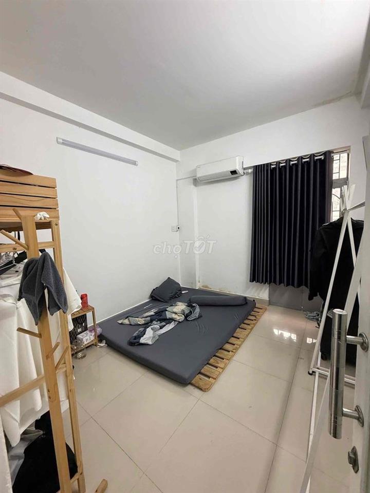hơn 6 tỷ chốt được nhà MT hồ văn huê 4 tầng nha ae @All HĐT 20tr Ạ