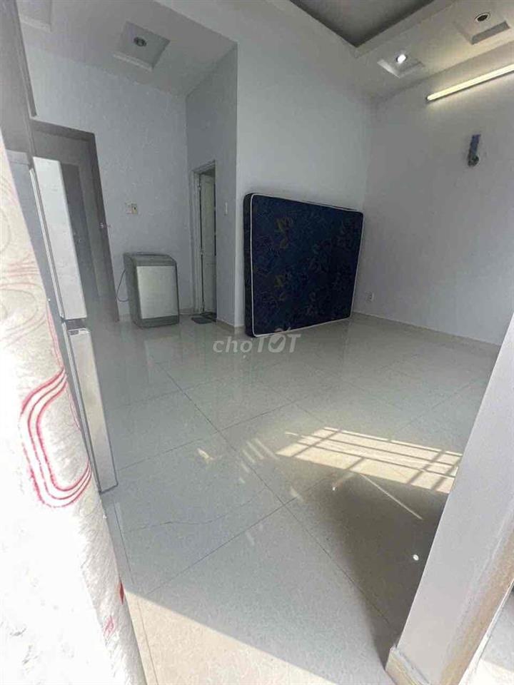 Có Phòng 4100 Bên 419/35A   CMT8 Rồi . P 25m  Ful  Nội Thất có Máy Giặ