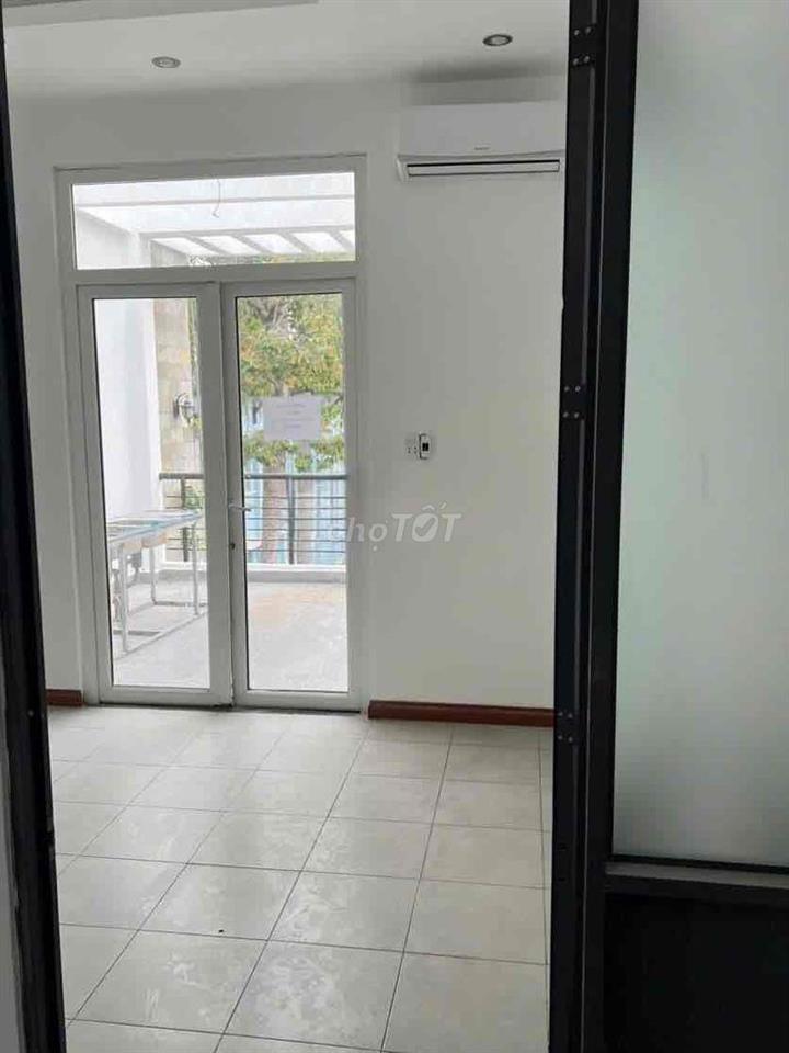 33 Đường số 3, Cư Xá Đô Thành, Quận 3 Diện tích: 4 x 15m Kết cấu: hầm,
