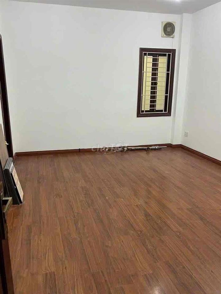 33 Đường số 3, Cư Xá Đô Thành, Quận 3 Diện tích: 4 x 15m Kết cấu: hầm,