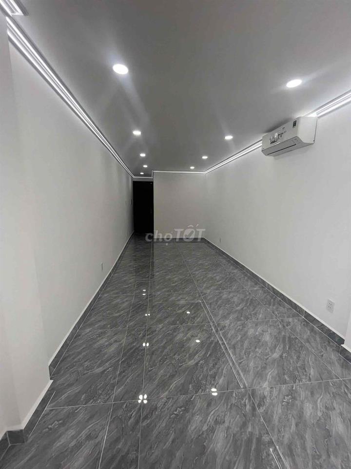 121 Đường số 3, Cư Xá Đô Thành, Quận 3 Diện tích: 3 x 11m Kết cấu: trệ