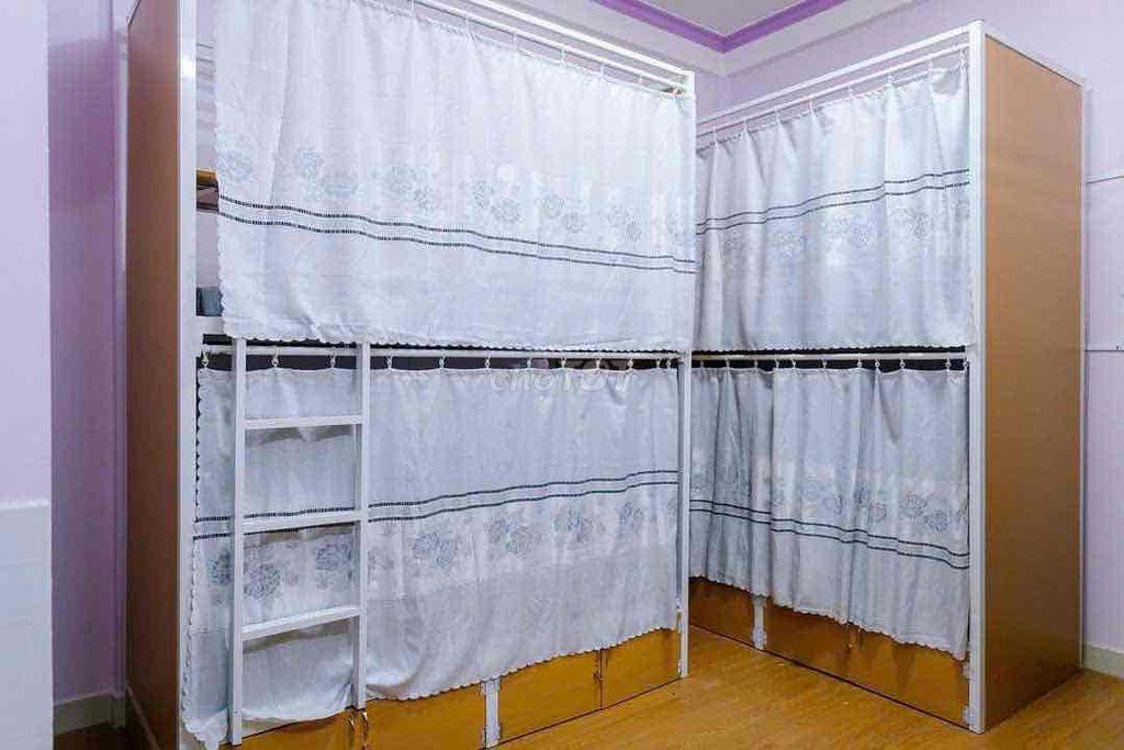 Trung Tâm Q3 đi Bộ Ra Q1 Rất Gần Nếu Các Bạn SV Thuê Tại Vị Trí này Có