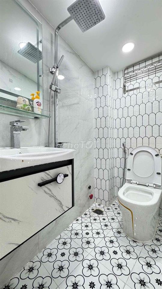 CHO THUÊ NHÀ  rất phù hợp để mở Spa nha khoa ... nhờ ae giới thiệu Phí