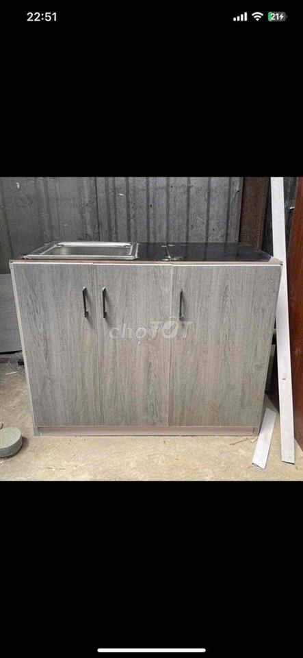 còn 1 phòng trống tầng 3 diện tích 20m có máy lạnh . có niệm .may nuoc
