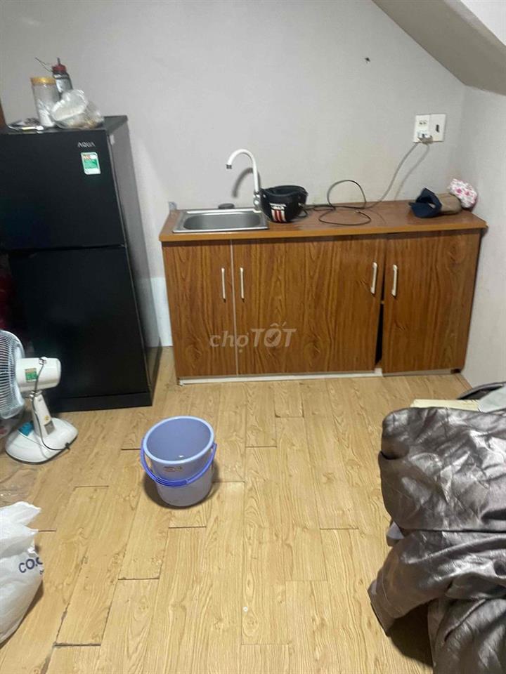 Chính Chủ Cho Thuê Phòng Hẻm 98F Lê Lai Q.1 Giá 5,4tr Ở Liền Ạ NT Đủ