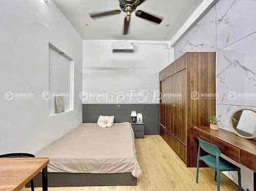 Chính Chủ Cho Thuê Phòng 98F Lê Lai Q.1 Ful NT Ban Công Giá 7,2tr