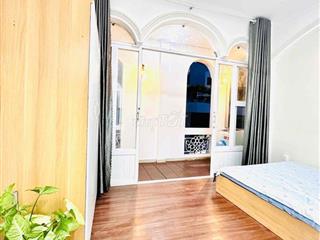 Chính Chủ Cho Thuê Phòng 98F Lê Lai Q.1 Ful NT Ban Công Giá 7,2tr