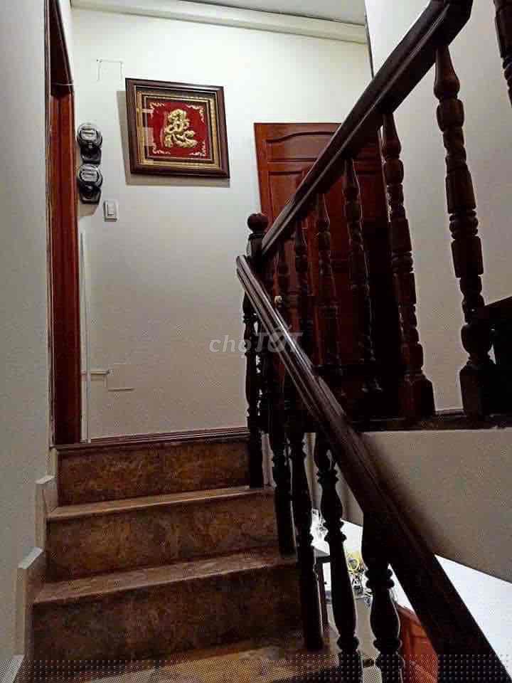 Chính Chủ Cho Thuê Nhà HXH Võ Thị Sáu Q.3 5pn 5wc Ful NT Giá 25,2tr Ạ