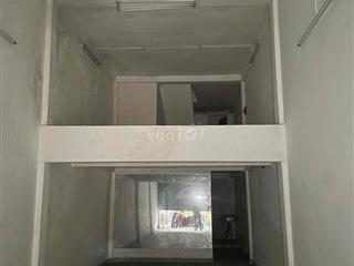 Chính chủ cho thuê nguyên căn nhà mặt tiền với các thông tin sau: -Vị
