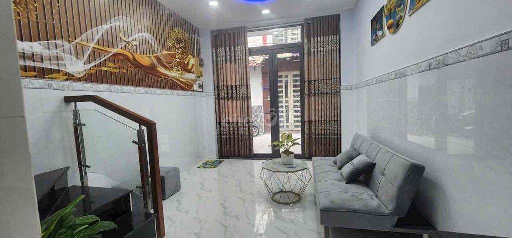 🆘🆘🆘GÓC CHO THUÊ 🆘🆘🆘 Cho thuê nhà 687 Lạc Long Quân 1 trệt 2 lầu 2 pn,