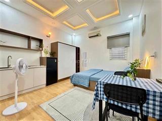 Chính Chủ Cho Thuê Phòng 98F Lê Lai Q.1 Giá 6tr Gần Chợ Bến Thành Ạ Lh