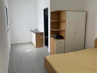 Chính Chủ Cho Thuê Phòng 98F Lê Lai Q.1 Chợ Bến Thành Giá 5,6tr NT