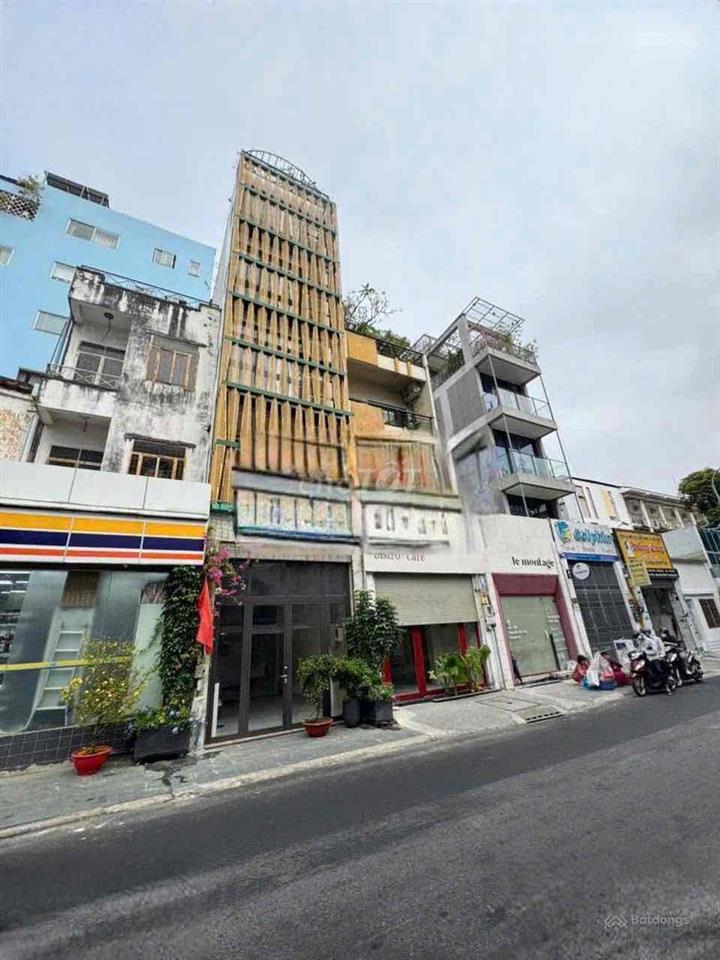 Nguyễn Văn Thủ Q1 Diện tích: 4x25m Kết cấu: trệt lửng 6 lầu TM PCCC 15