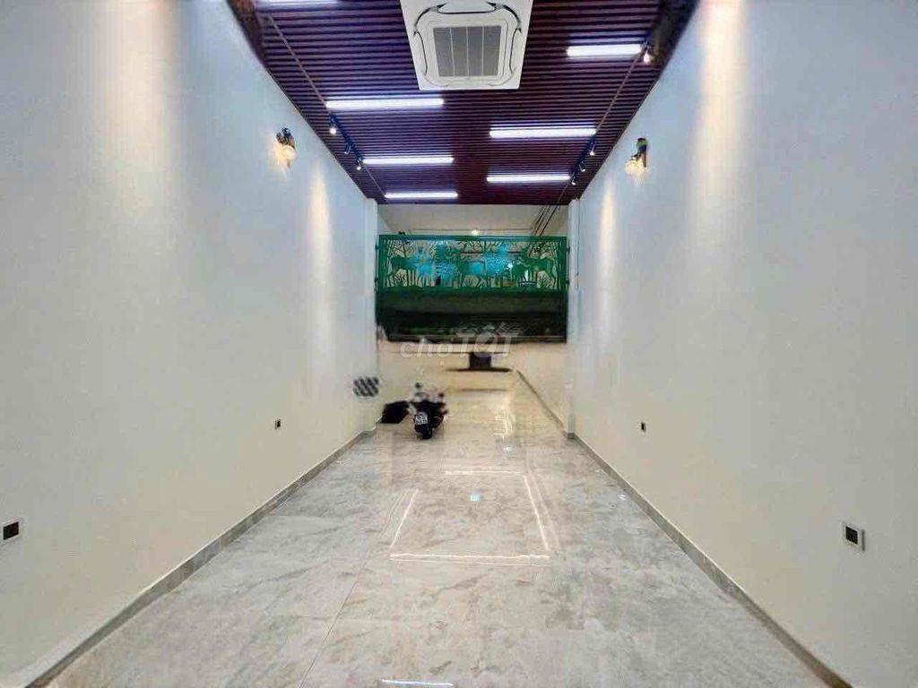 Nguyễn Văn Thủ Q1 Diện tích: 4x25m Kết cấu: trệt lửng 6 lầu TM PCCC 15