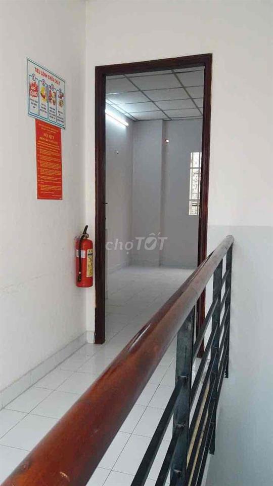 Cần cho thuê phòng khoảng 25 tới 30 m² giá 2 triệu 6 khỏi thương lượng