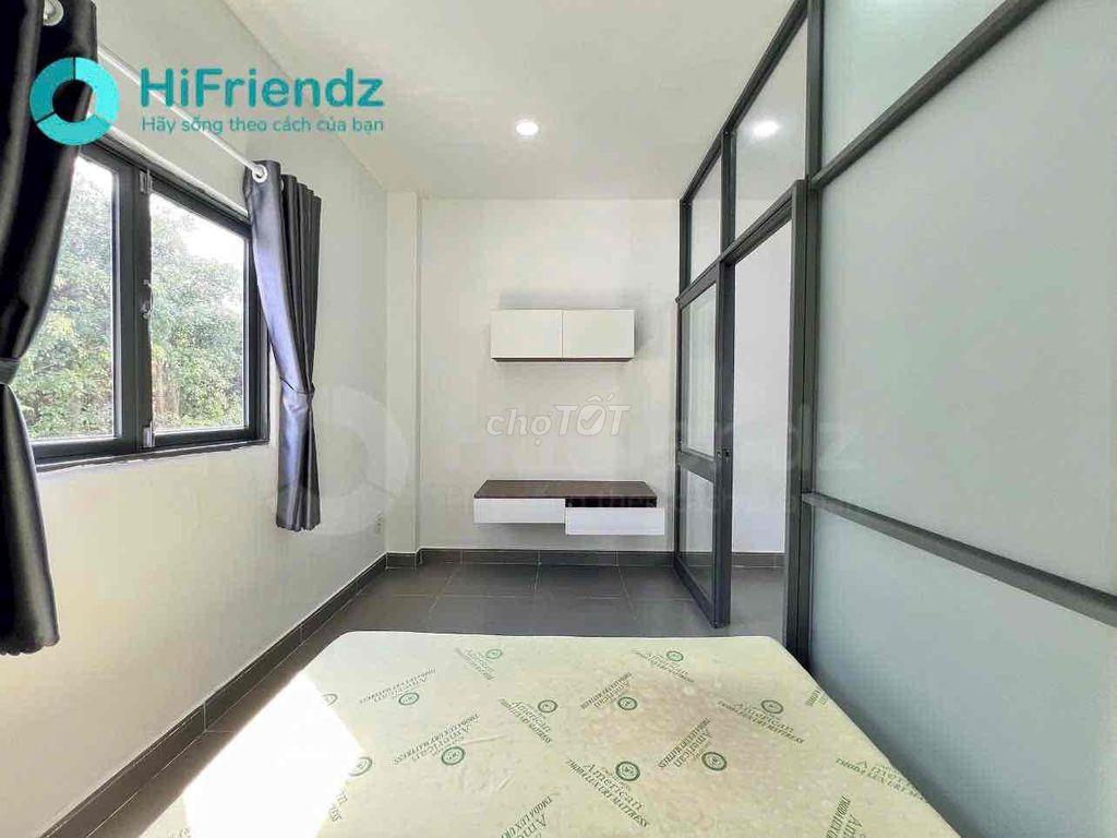 1/10 trống căn Studio tầng thượng 20m2 có ban công lién giá 6tr5 Toà n