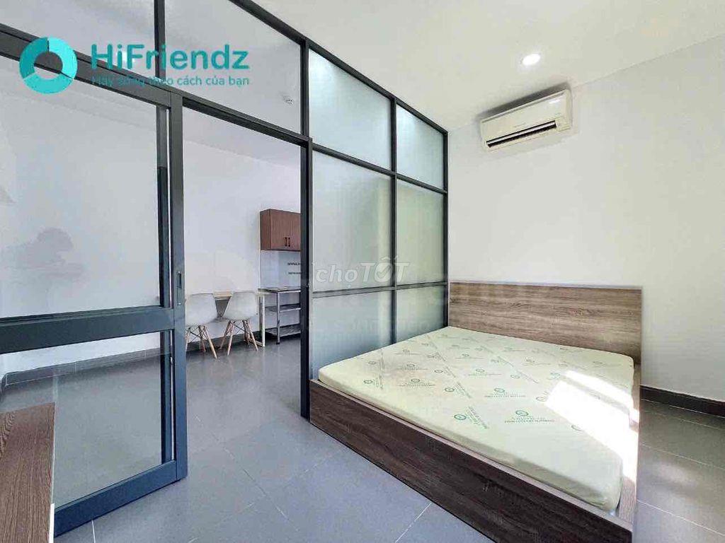 1/10 trống căn Studio tầng thượng 20m2 có ban công lién giá 6tr5 Toà n