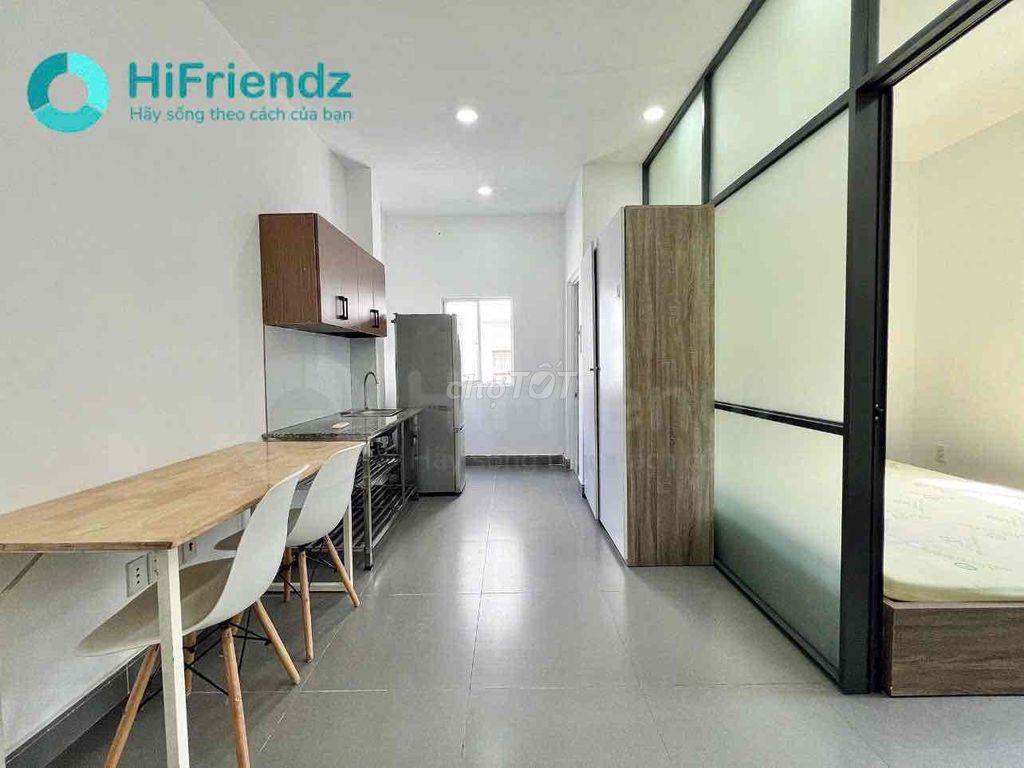 1/10 trống căn Studio tầng thượng 20m2 có ban công lién giá 6tr5 Toà n