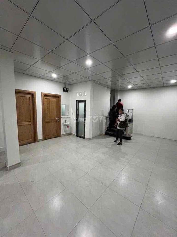 🏢 CHO THUÊ TÒA NHÀ 40 PHÒNG – 40 WC – MẶT TIỀN VÕ TRẦN CHÍ, BÌNH TÂN