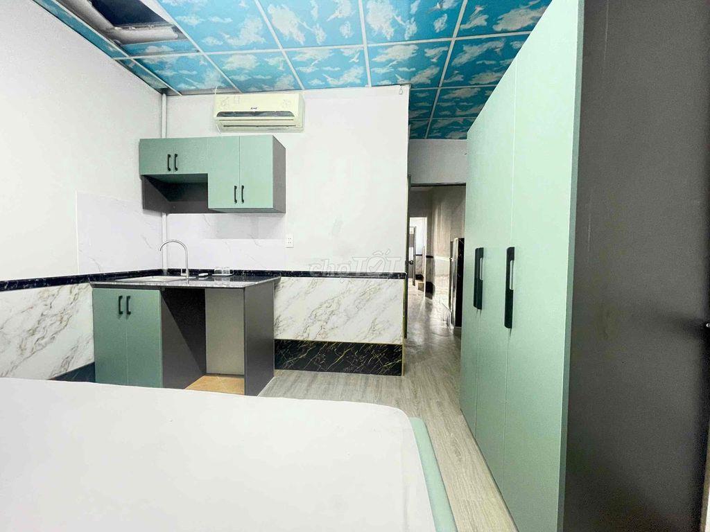 1/9 trống cơ sở    239 Huỳnh Văn Bánh Phú Nhuận   điện 4k/kwh nước 100