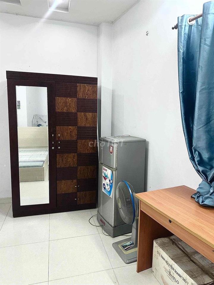 Chính Chủ Cho Thuê Phòng HXH 419 CMT8 Q.10 Giá 4,2tr Ful NT Ạ LH Em