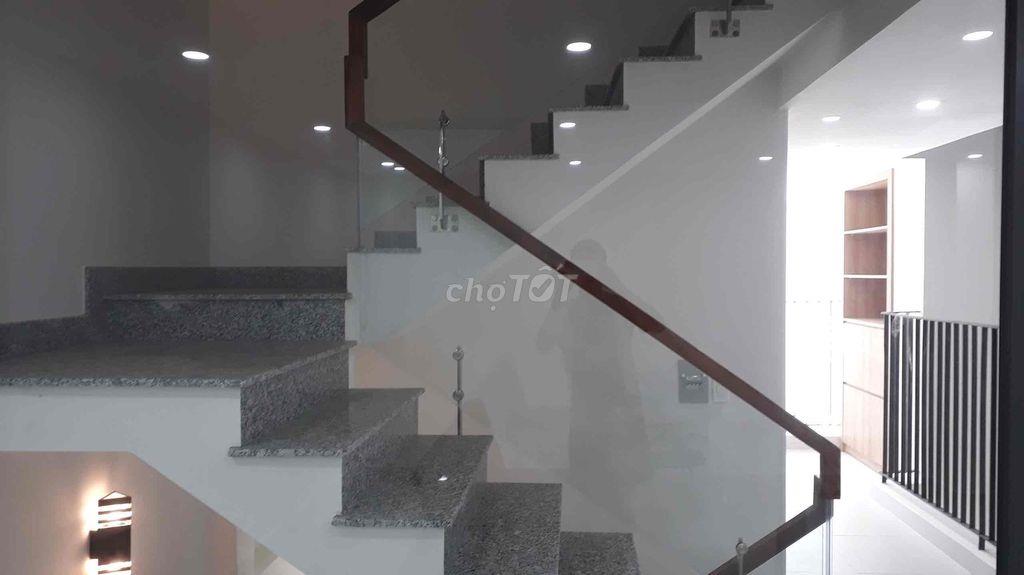 Chính Chủ Cho Thuê Nhà Làm VP Ở CHDV Trần Xuân Soạn 8pn 8wc Giá 50tr