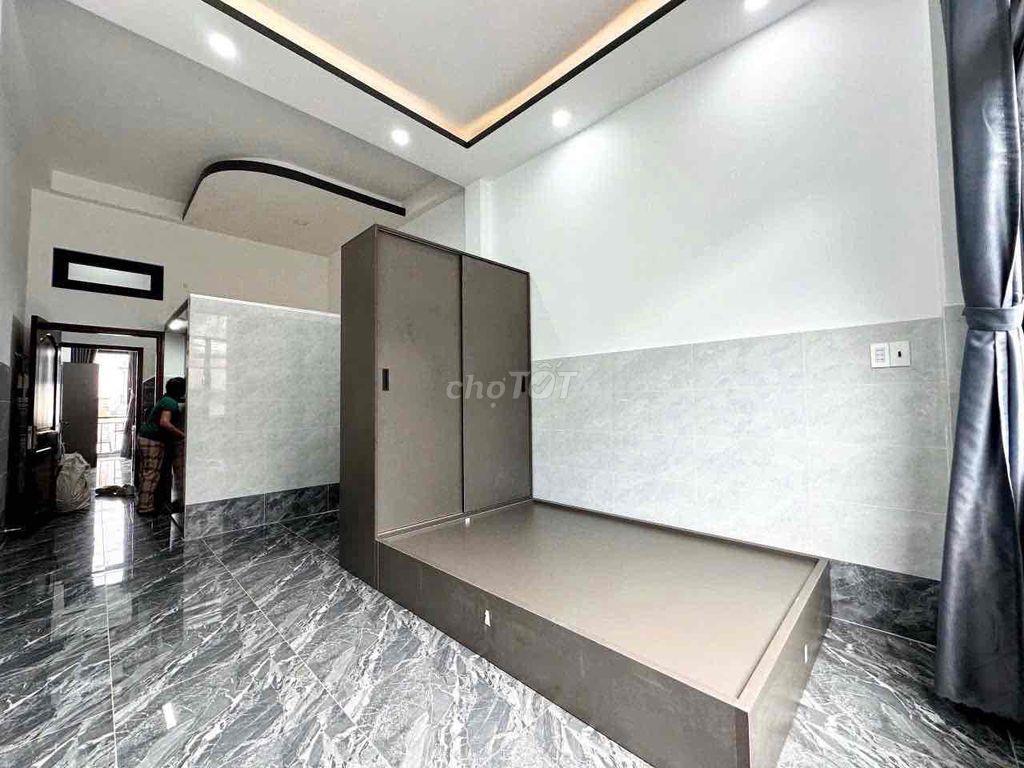 1/10 trống  185/3C Phan Đình Phùng p17 Phú Nhuận  Nước 100k/ng Phí d